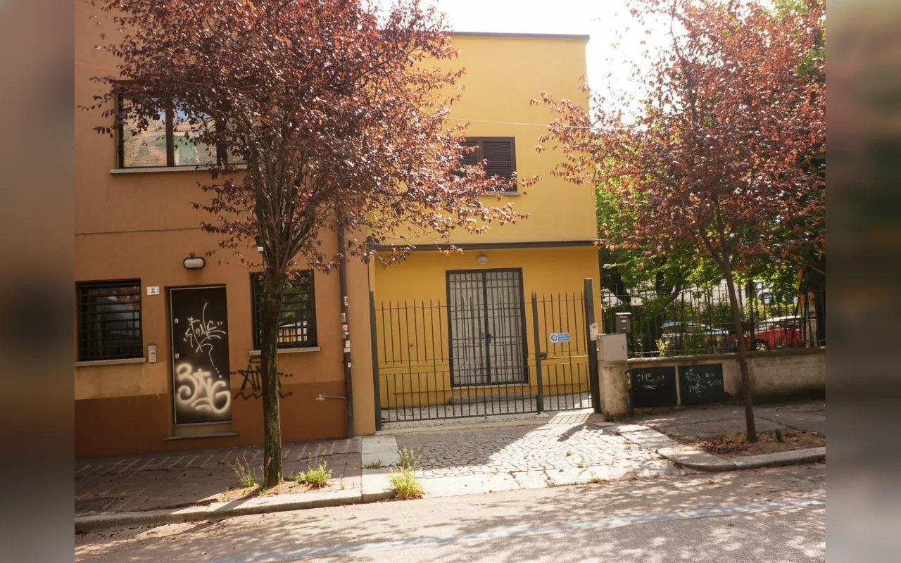 Esterni di Appartamenti Serlio 24, Bologna (Emilia-Romagna) (foto 2)