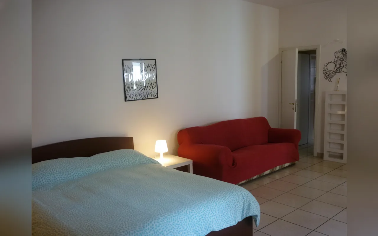 Camera con bagno privato — Appartamenti Serlio 24, Bologna (Emilia-Romagna) (foto 37)