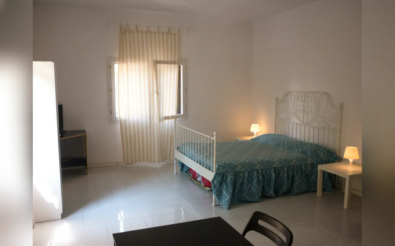 Camera con bagno privato — Appartamenti Serlio 24, Bologna (Emilia-Romagna) (foto 42)