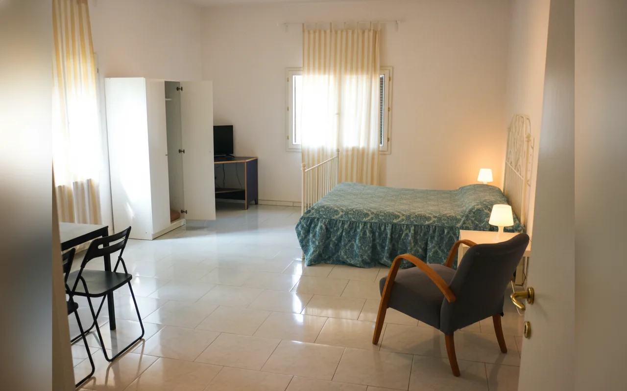 Camera con bagno privato — Appartamenti Serlio 24, Bologna (Emilia-Romagna) (foto 46)