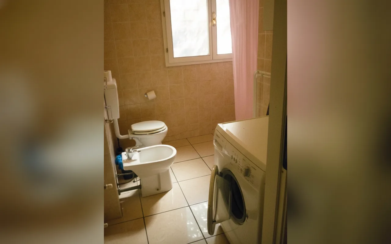Camera con bagno privato — Appartamenti Serlio 24, Bologna (Emilia-Romagna) (foto 55)
