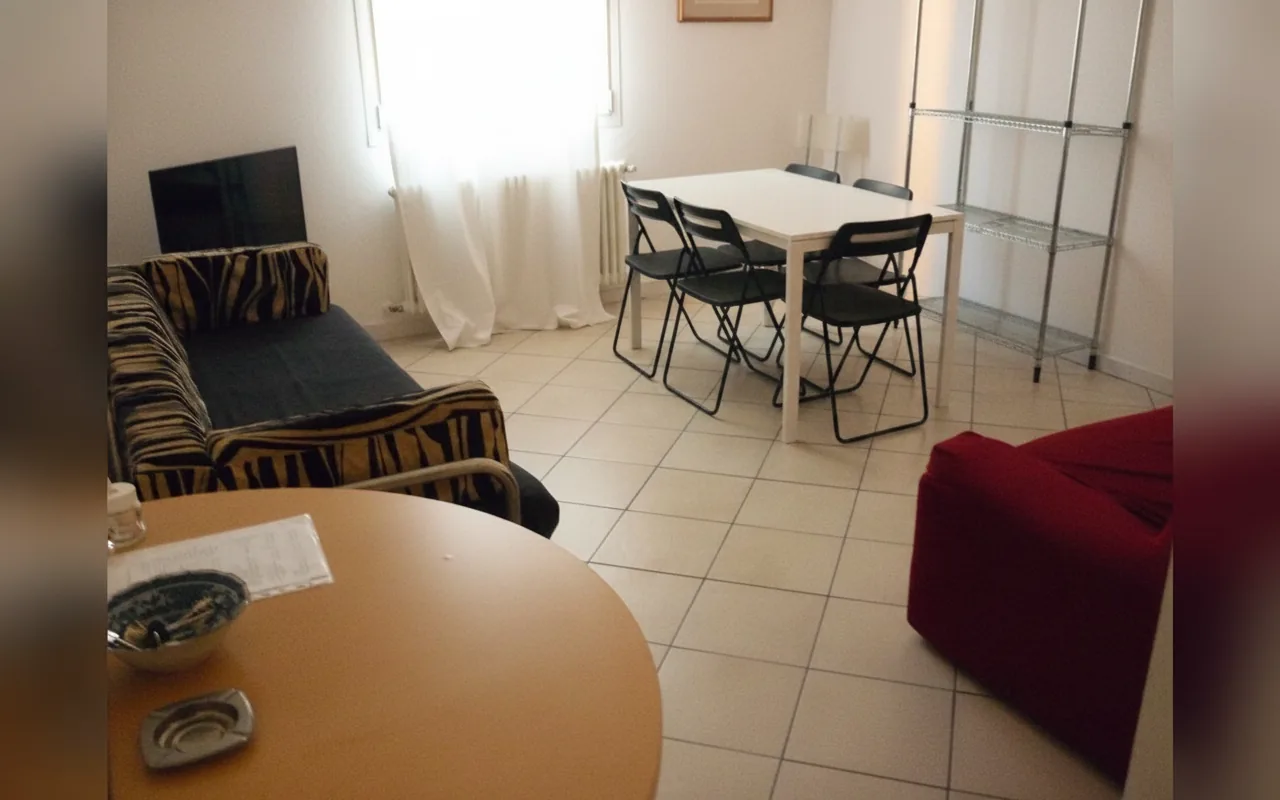 Camera con bagno privato — Appartamenti Serlio 24, Bologna (Emilia-Romagna) (foto 72)